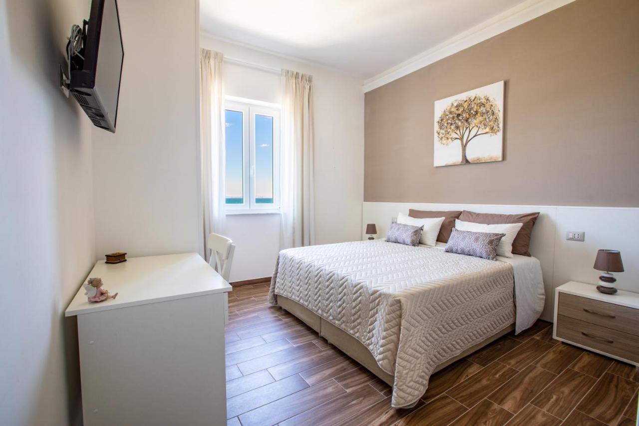 Bed and Breakfast Il Veliero Кастелламмаре-ди-Стабия Экстерьер фото